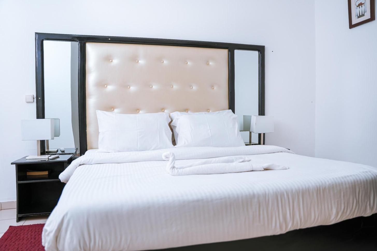 Les Residences De La Providence - Appart Hotel 야운데 외부 사진