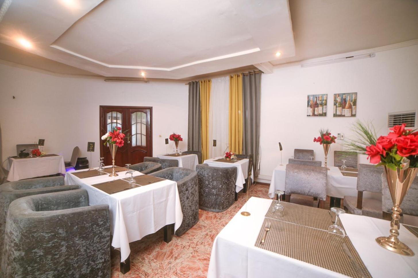 Les Residences De La Providence - Appart Hotel 야운데 외부 사진