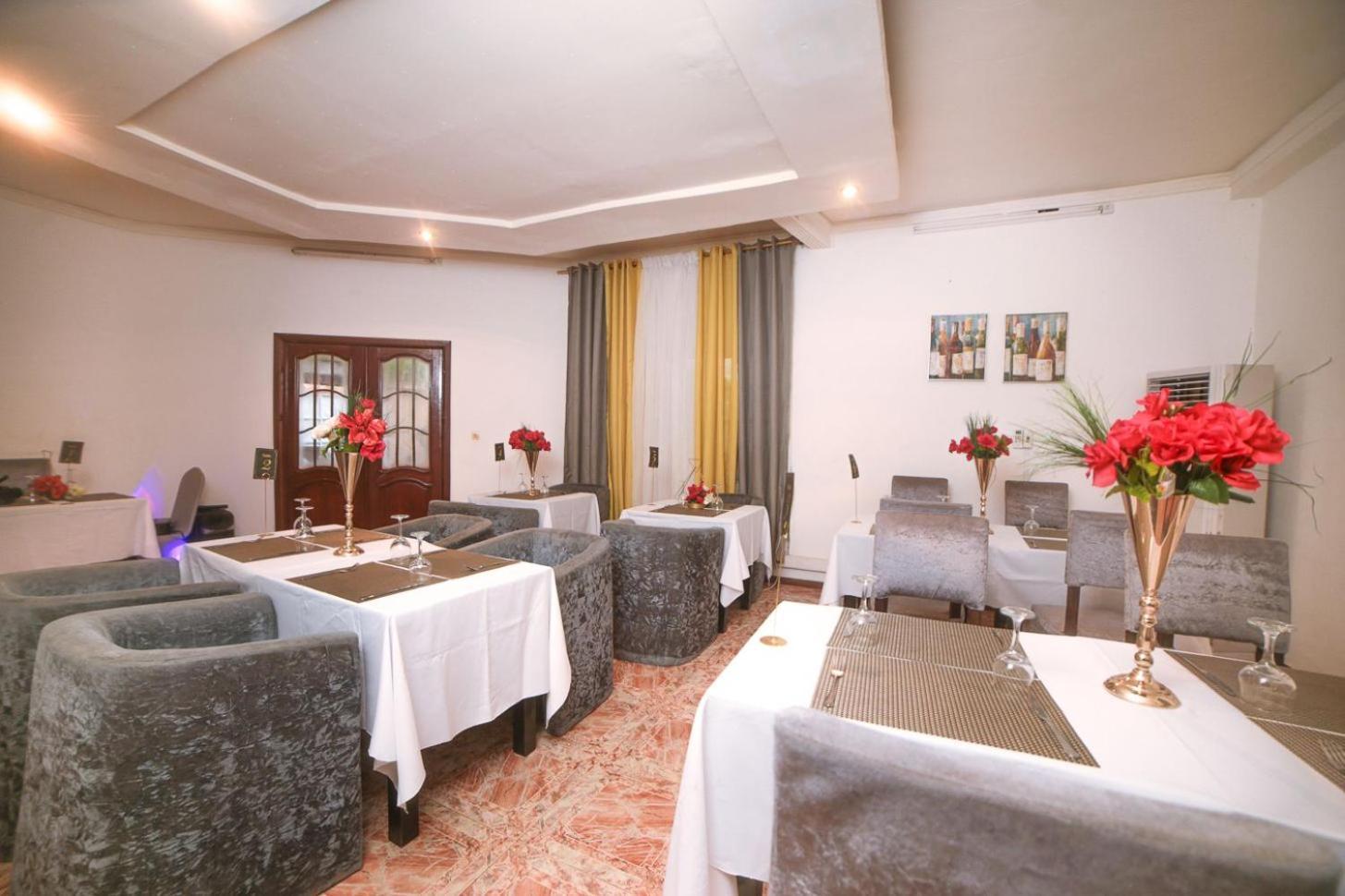 Les Residences De La Providence - Appart Hotel 야운데 외부 사진
