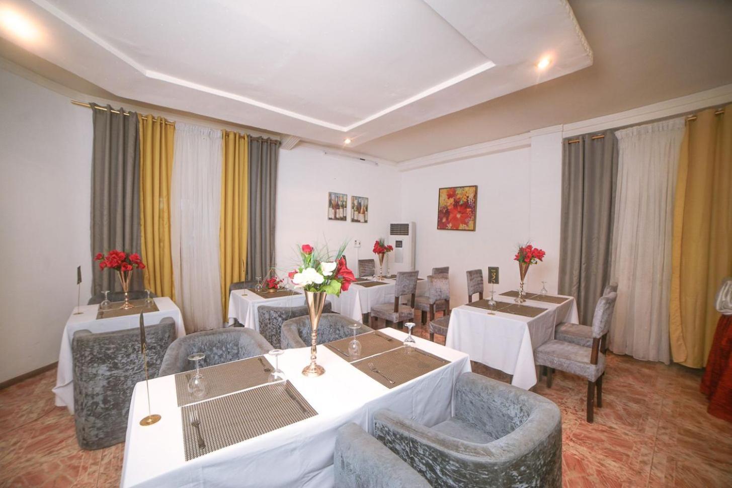 Les Residences De La Providence - Appart Hotel 야운데 외부 사진